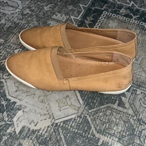 Frye Women’s Melanie Slip On Sneaker size 9